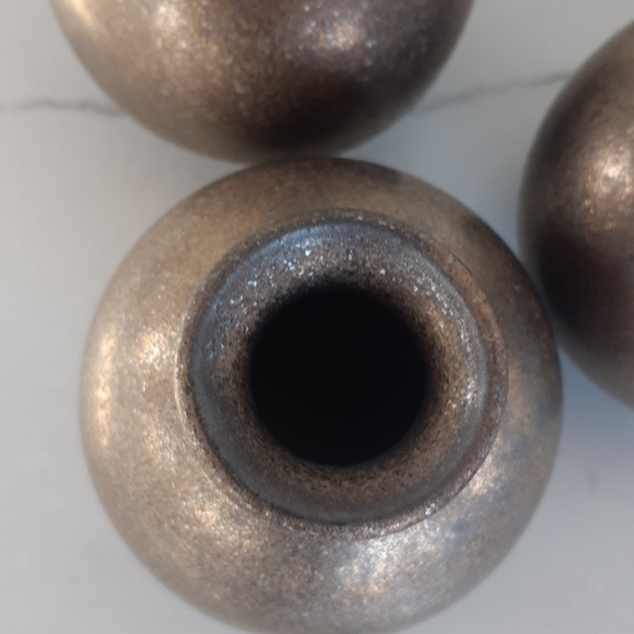 Set/3 Small Pottery Vases - Picture 4 of 7